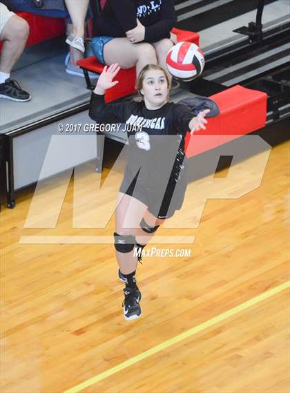 Thumbnail 2 in St. Mary's Dominican vs DeLaSalle (Sacred Heart Jamboree) photogallery.