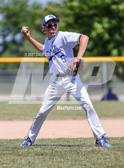 Thumbnail 2 in Gladbrook-Reinbeck vs. H-L-V (Hudson Invitational) photogallery.
