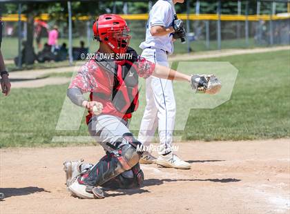 Thumbnail 2 in Gladbrook-Reinbeck vs. H-L-V (Hudson Invitational) photogallery.