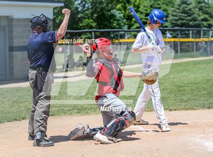 Thumbnail 3 in Gladbrook-Reinbeck vs. H-L-V (Hudson Invitational) photogallery.