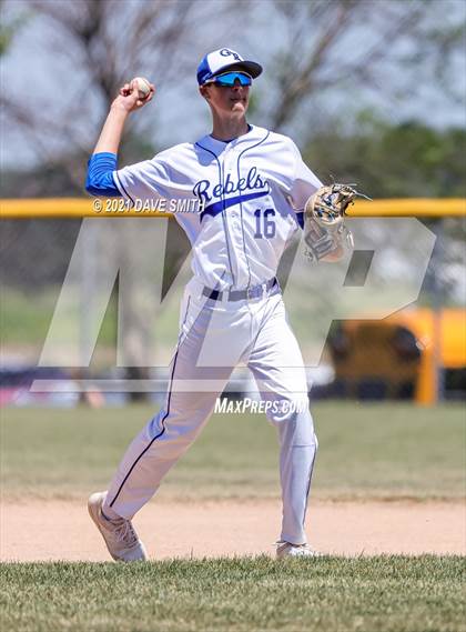 Thumbnail 3 in Gladbrook-Reinbeck vs. H-L-V (Hudson Invitational) photogallery.