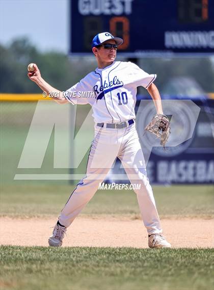 Thumbnail 2 in Gladbrook-Reinbeck vs. H-L-V (Hudson Invitational) photogallery.