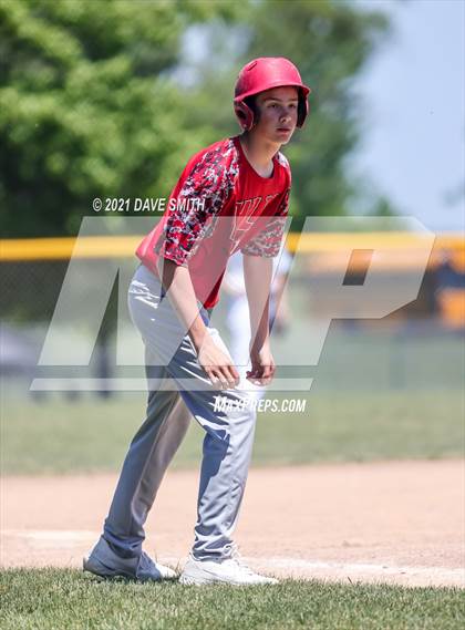 Thumbnail 3 in Gladbrook-Reinbeck vs. H-L-V (Hudson Invitational) photogallery.