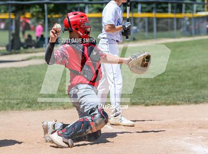 Thumbnail 3 in Gladbrook-Reinbeck vs. H-L-V (Hudson Invitational) photogallery.