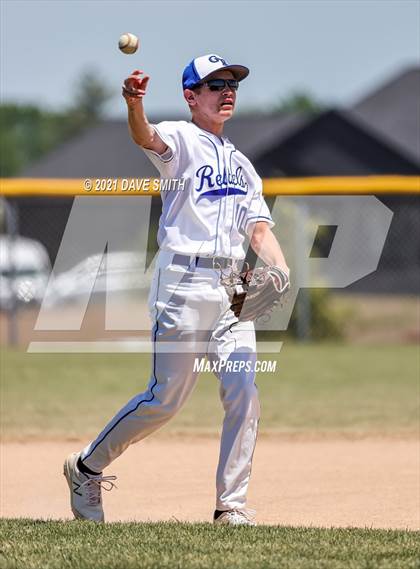 Thumbnail 1 in Gladbrook-Reinbeck vs. H-L-V (Hudson Invitational) photogallery.