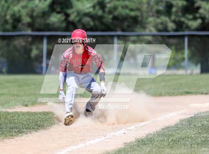 Thumbnail 3 in Gladbrook-Reinbeck vs. H-L-V (Hudson Invitational) photogallery.