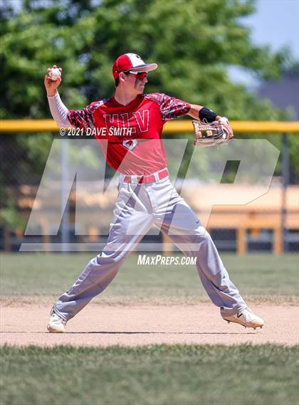 Thumbnail 3 in Gladbrook-Reinbeck vs. H-L-V (Hudson Invitational) photogallery.