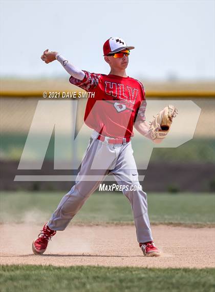 Thumbnail 2 in Gladbrook-Reinbeck vs. H-L-V (Hudson Invitational) photogallery.
