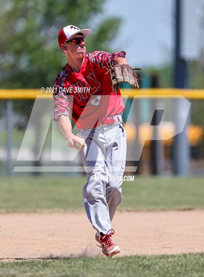 Thumbnail 3 in Gladbrook-Reinbeck vs. H-L-V (Hudson Invitational) photogallery.
