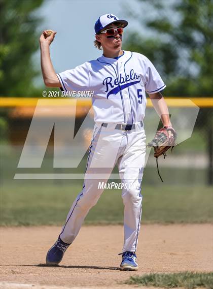 Thumbnail 3 in Gladbrook-Reinbeck vs. H-L-V (Hudson Invitational) photogallery.