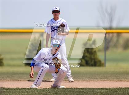 Thumbnail 3 in Gladbrook-Reinbeck vs. H-L-V (Hudson Invitational) photogallery.