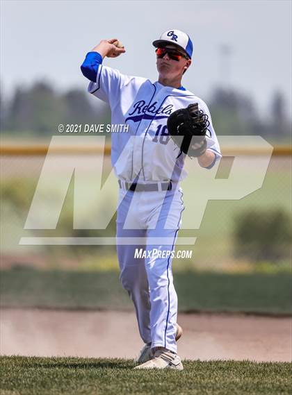 Thumbnail 2 in Gladbrook-Reinbeck vs. H-L-V (Hudson Invitational) photogallery.