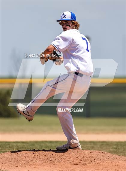 Thumbnail 1 in Gladbrook-Reinbeck vs. H-L-V (Hudson Invitational) photogallery.