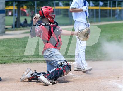 Thumbnail 2 in Gladbrook-Reinbeck vs. H-L-V (Hudson Invitational) photogallery.