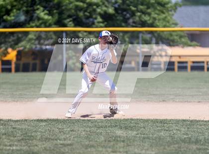 Thumbnail 2 in Gladbrook-Reinbeck vs. H-L-V (Hudson Invitational) photogallery.
