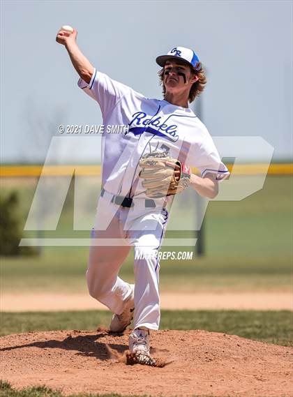 Thumbnail 1 in Gladbrook-Reinbeck vs. H-L-V (Hudson Invitational) photogallery.
