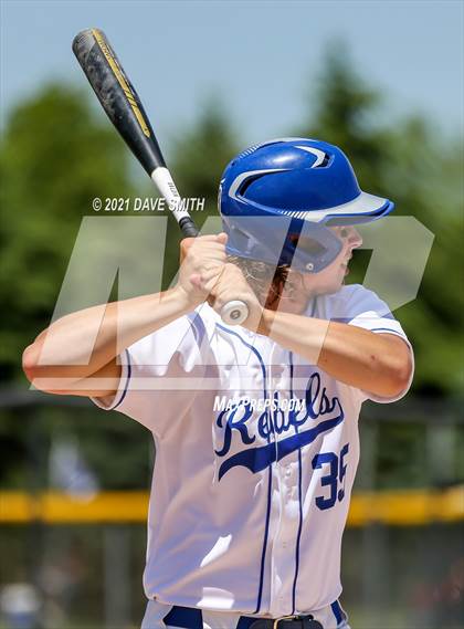 Thumbnail 2 in Gladbrook-Reinbeck vs. H-L-V (Hudson Invitational) photogallery.