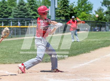 Thumbnail 3 in Gladbrook-Reinbeck vs. H-L-V (Hudson Invitational) photogallery.