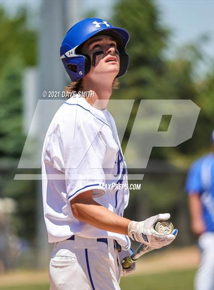 Thumbnail 3 in Gladbrook-Reinbeck vs. H-L-V (Hudson Invitational) photogallery.