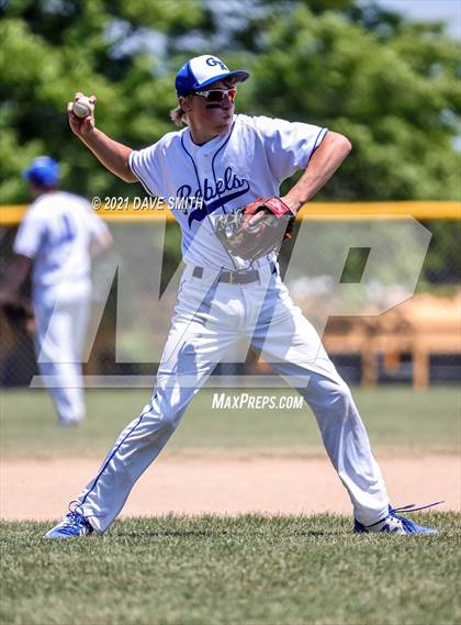 Thumbnail 2 in Gladbrook-Reinbeck vs. H-L-V (Hudson Invitational) photogallery.
