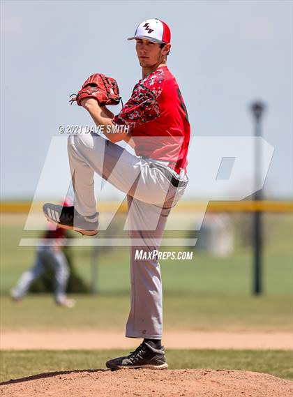 Thumbnail 2 in Gladbrook-Reinbeck vs. H-L-V (Hudson Invitational) photogallery.