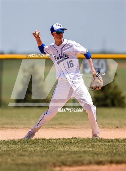 Thumbnail 2 in Gladbrook-Reinbeck vs. H-L-V (Hudson Invitational) photogallery.