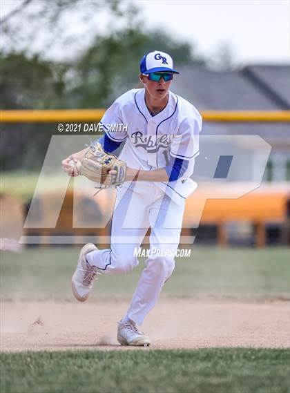 Thumbnail 1 in Gladbrook-Reinbeck vs. H-L-V (Hudson Invitational) photogallery.