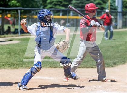 Thumbnail 3 in Gladbrook-Reinbeck vs. H-L-V (Hudson Invitational) photogallery.