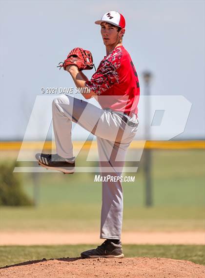Thumbnail 1 in Gladbrook-Reinbeck vs. H-L-V (Hudson Invitational) photogallery.