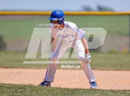 Thumbnail 1 in Gladbrook-Reinbeck vs. H-L-V (Hudson Invitational) photogallery.
