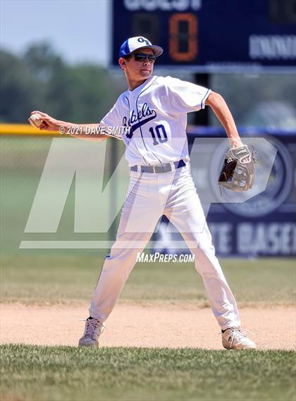 Thumbnail 1 in Gladbrook-Reinbeck vs. H-L-V (Hudson Invitational) photogallery.