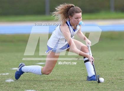 Thumbnail 3 in Charlotte Country Day School @ Cary Academy (NCISAA Semifinal) photogallery.