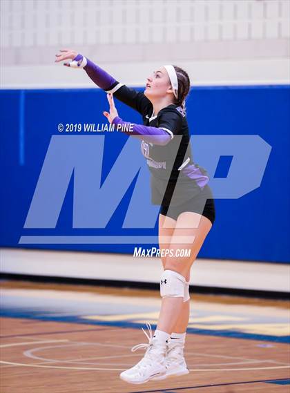 Thumbnail 2 in Pine Bush vs. Monroe-Woodbury (Section 9 Class AA Final) photogallery.