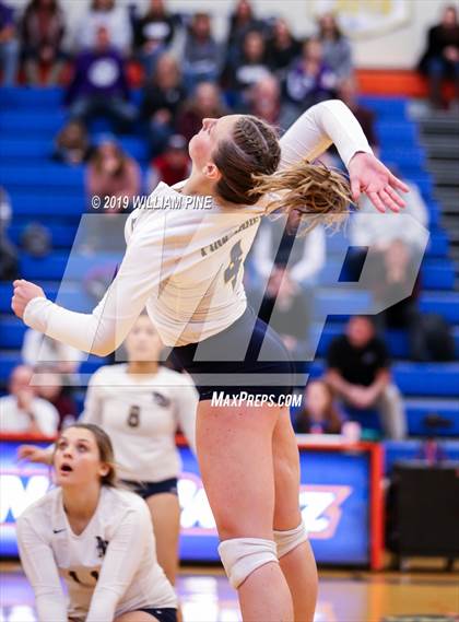 Thumbnail 2 in Pine Bush vs. Monroe-Woodbury (Section 9 Class AA Final) photogallery.