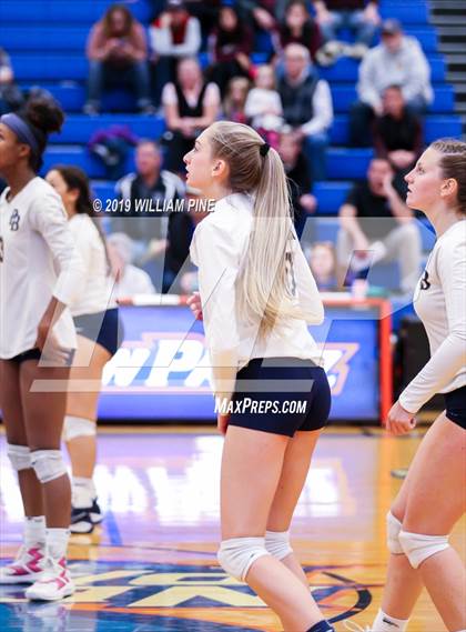 Thumbnail 1 in Pine Bush vs. Monroe-Woodbury (Section 9 Class AA Final) photogallery.
