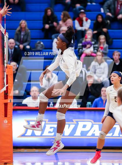 Thumbnail 1 in Pine Bush vs. Monroe-Woodbury (Section 9 Class AA Final) photogallery.