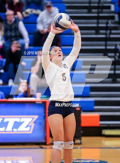 Thumbnail 1 in Pine Bush vs. Monroe-Woodbury (Section 9 Class AA Final) photogallery.