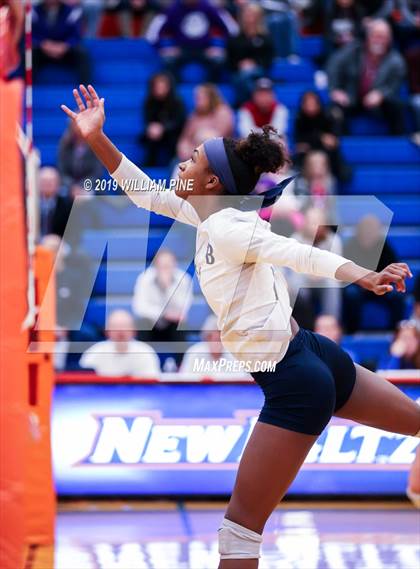 Thumbnail 1 in Pine Bush vs. Monroe-Woodbury (Section 9 Class AA Final) photogallery.