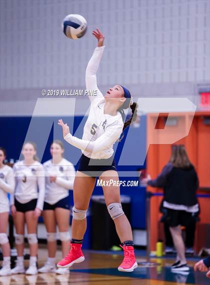 Thumbnail 2 in Pine Bush vs. Monroe-Woodbury (Section 9 Class AA Final) photogallery.
