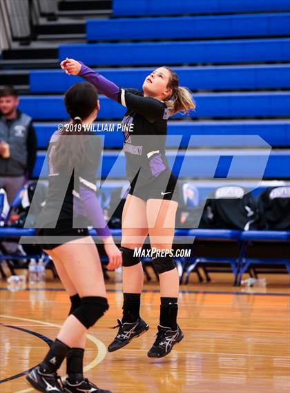Thumbnail 2 in Pine Bush vs. Monroe-Woodbury (Section 9 Class AA Final) photogallery.