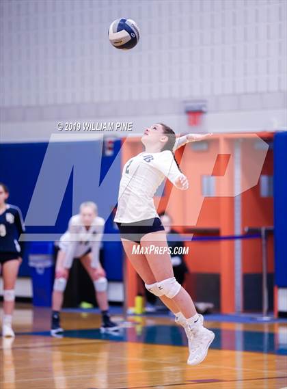 Thumbnail 2 in Pine Bush vs. Monroe-Woodbury (Section 9 Class AA Final) photogallery.