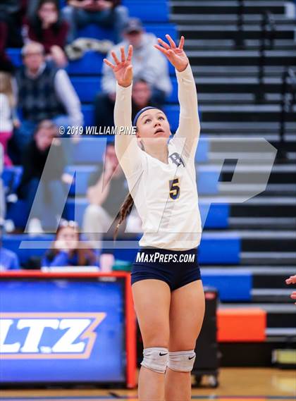 Thumbnail 2 in Pine Bush vs. Monroe-Woodbury (Section 9 Class AA Final) photogallery.