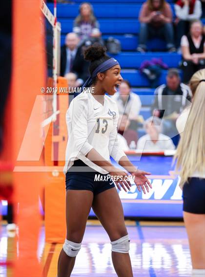 Thumbnail 1 in Pine Bush vs. Monroe-Woodbury (Section 9 Class AA Final) photogallery.