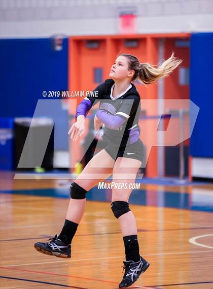 Thumbnail 1 in Pine Bush vs. Monroe-Woodbury (Section 9 Class AA Final) photogallery.
