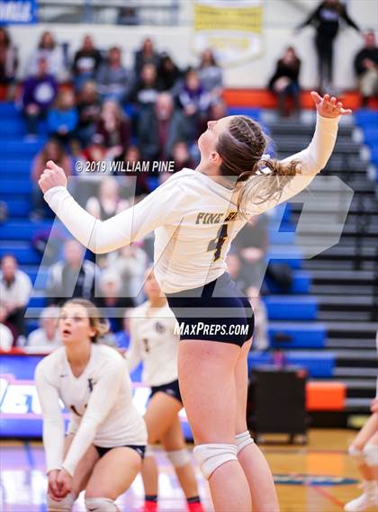 Thumbnail 3 in Pine Bush vs. Monroe-Woodbury (Section 9 Class AA Final) photogallery.
