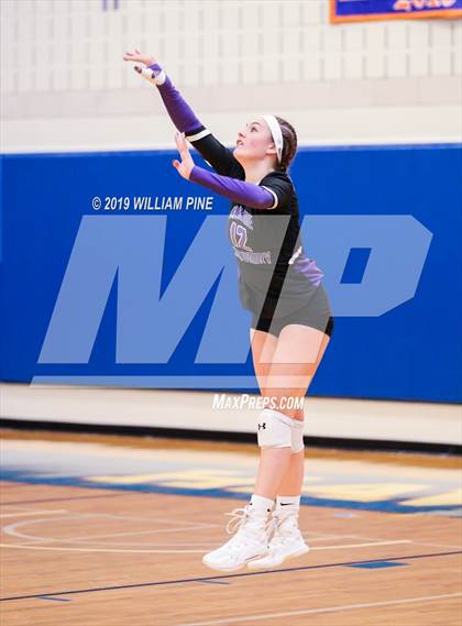 Thumbnail 1 in Pine Bush vs. Monroe-Woodbury (Section 9 Class AA Final) photogallery.