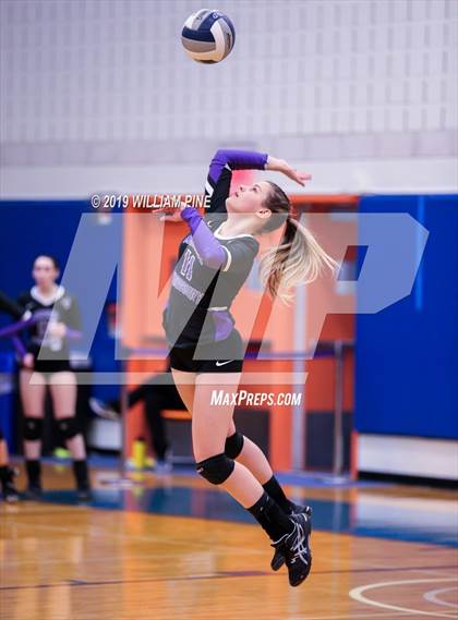 Thumbnail 2 in Pine Bush vs. Monroe-Woodbury (Section 9 Class AA Final) photogallery.