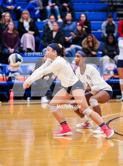 Thumbnail 3 in Pine Bush vs. Monroe-Woodbury (Section 9 Class AA Final) photogallery.