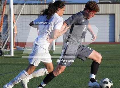 Thumbnail 2 in Mount Si vs. Sumner (WIAA 4A 1st Round Playoff) photogallery.