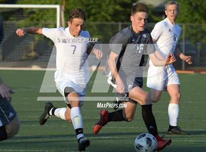 Thumbnail 1 in Mount Si vs. Sumner (WIAA 4A 1st Round Playoff) photogallery.